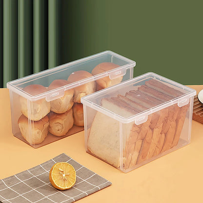 Boîte à pain moyenne et petite sur la table