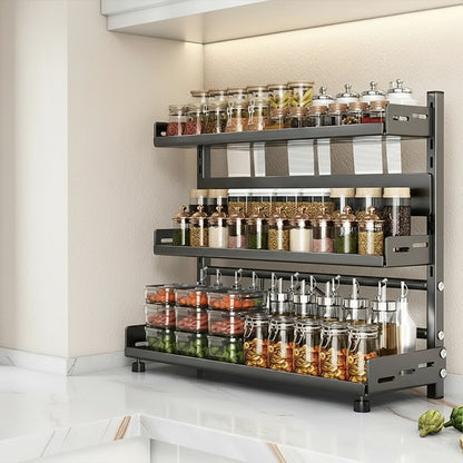 Cuisine étagères Cusisystm de 50cm et 3 étages rempli de contenants au coin du mur et sur comptoir