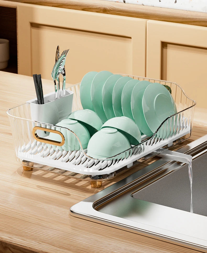 Égouttoir DesignDry transparent rempli vaisselle drainage