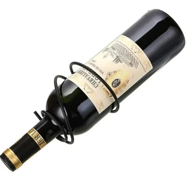 Porte bouteilles mural fond blanc