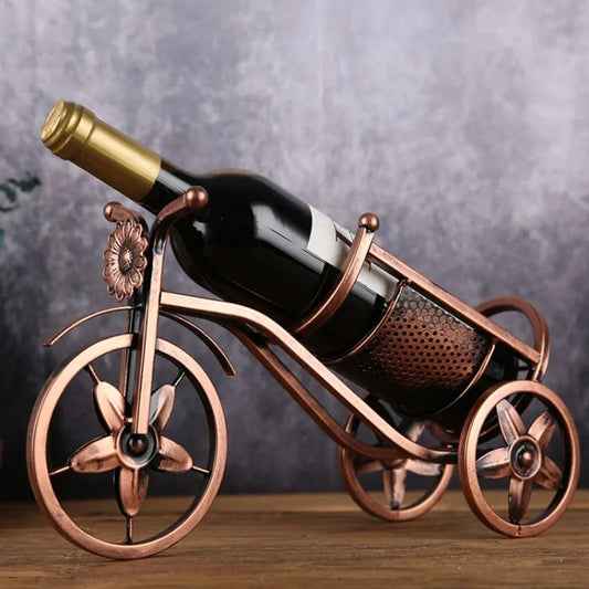 Porte bouteille vin avec une bouteille et sur la table