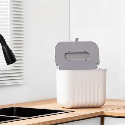 Poubelle de cuisine 7L sur comptoir