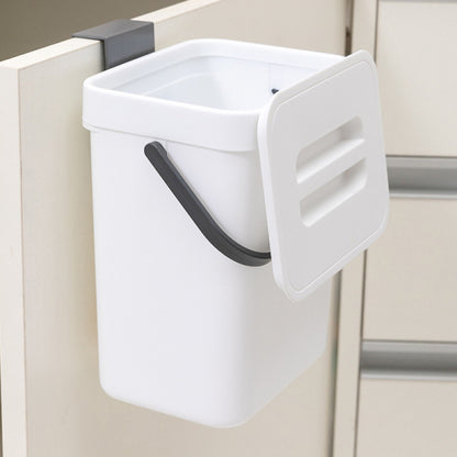 Poubelle sous evier 3L sur porte de placard